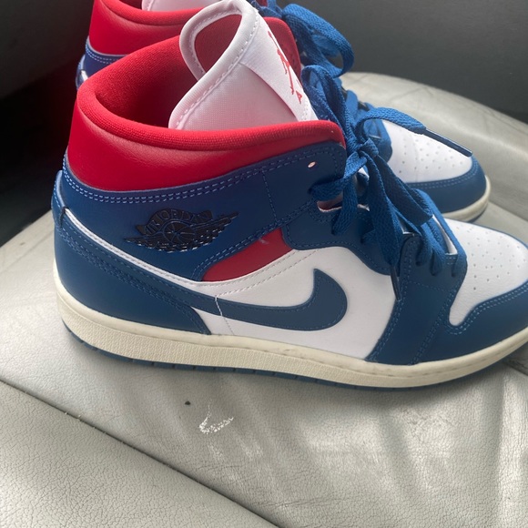 Nike Air Jordan 1 Mid White/French Blue/Gym Red/Sail DC0774-416 Unisex - Picture 2 of 4